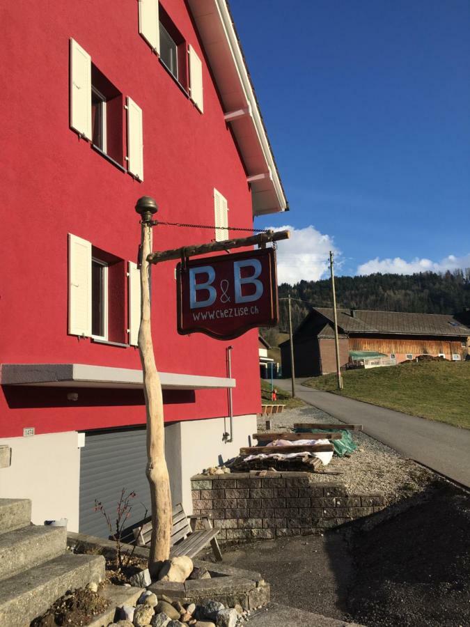 Bnb Chezlise Urnasch Екстер'єр фото